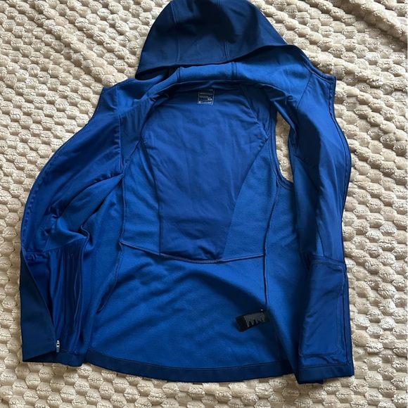 The North Face Blue Hooded Vest medium - Picture 6 of 11